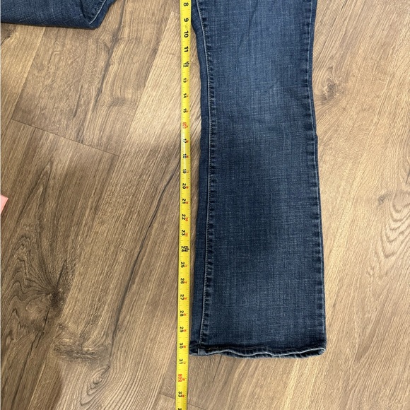 Levi's High Rise Bootcut - Picture 3 of 5